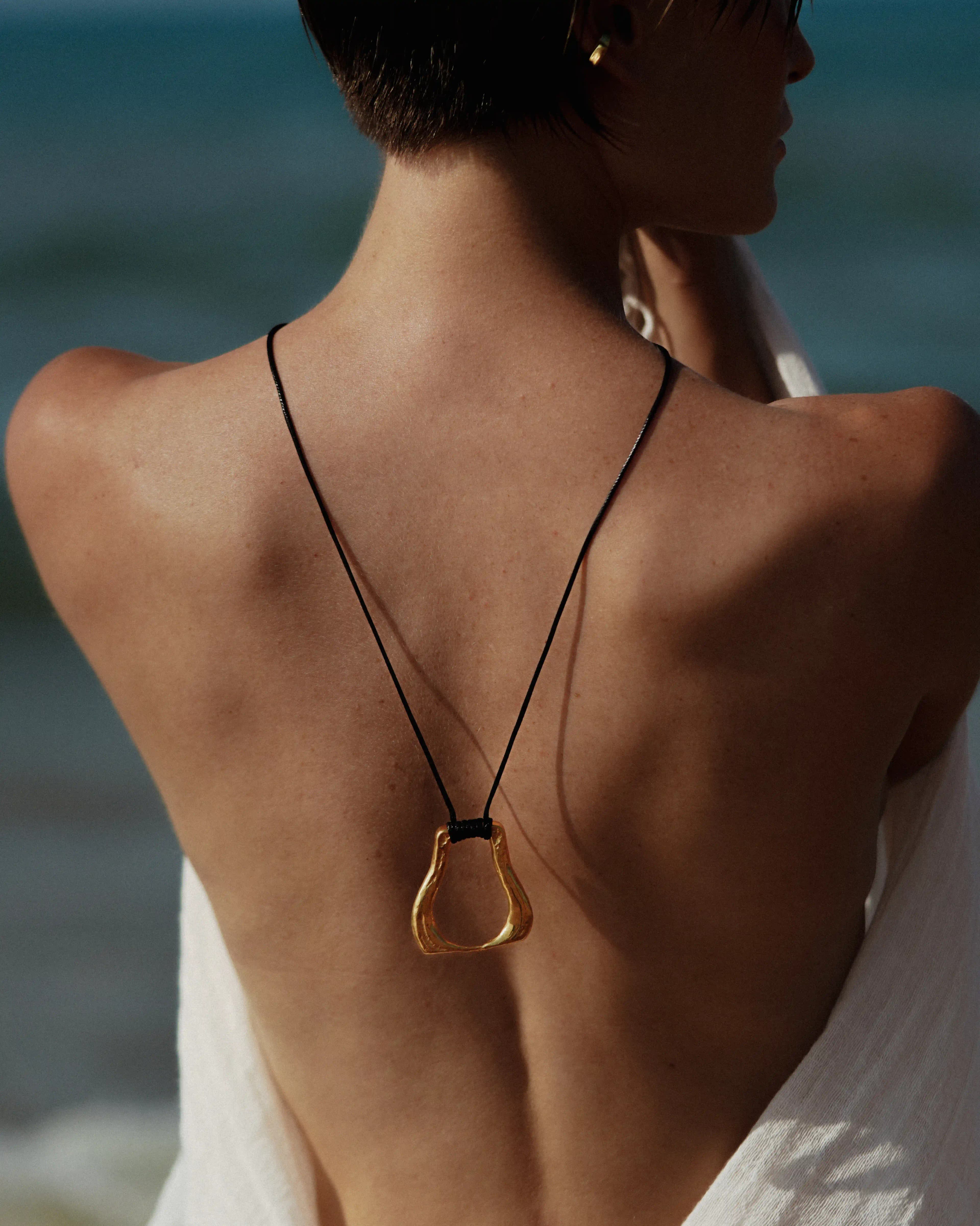 The Loop Of Secret Necklace 10